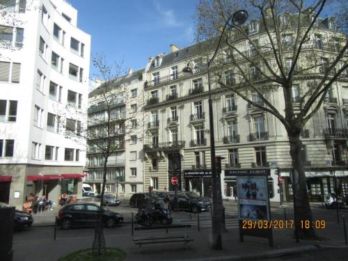 март, париж 1338.JPG