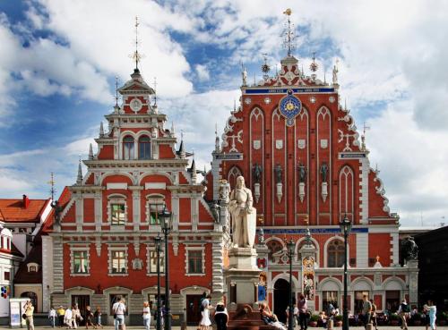 Public-Square-Riga.jpg