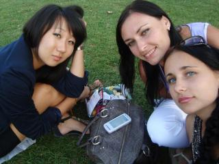 y_5136d703.jpg