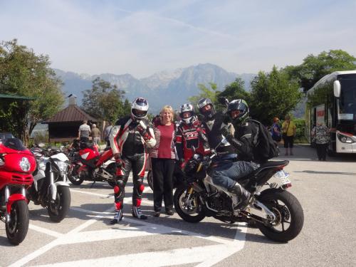 2016-09-10 08-51-36 Озеро Санта Кроче.JPG