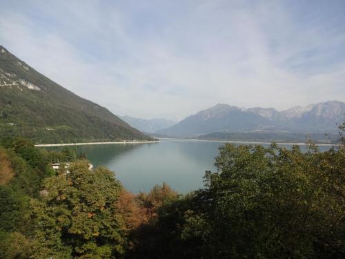 2016-09-10 08-45-34 Озеро Санта Кроче.JPG