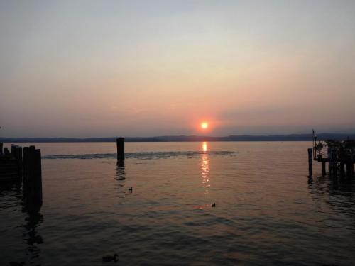 2016-09-08 17-19-18  Сирмионе, закат солнца.JPG