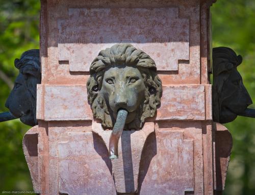 Фонтан 4 льва.jpg