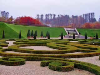 1 587.JPG