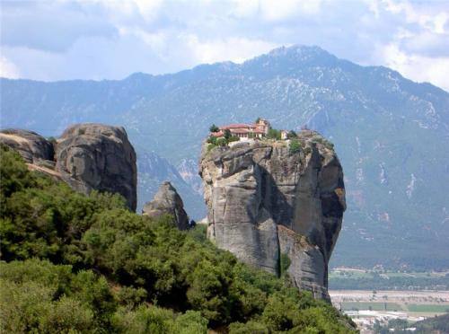 Рави, монастырь.jpg