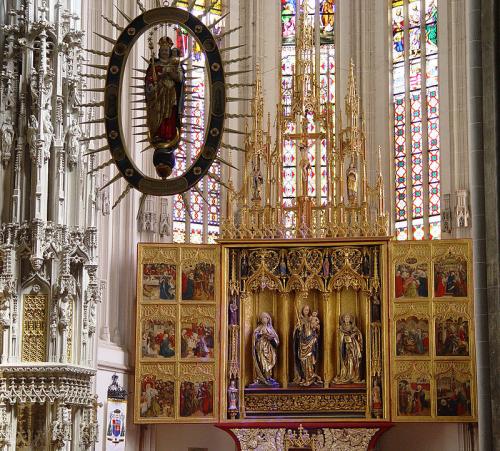 алтарь в соборе в Кошице.JPG