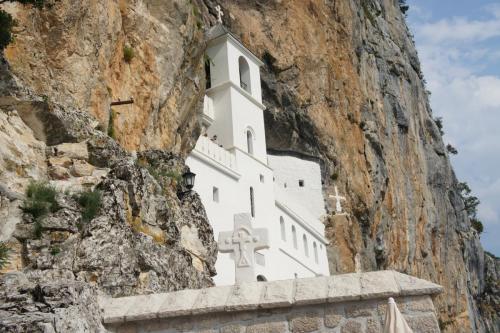 DSC00383  монастырь Острог  Черногория.JPG