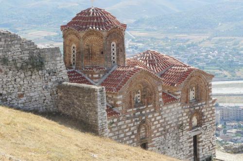 DSC00988крепость Берата  церковь - св.Троицы.  Албания.JPG