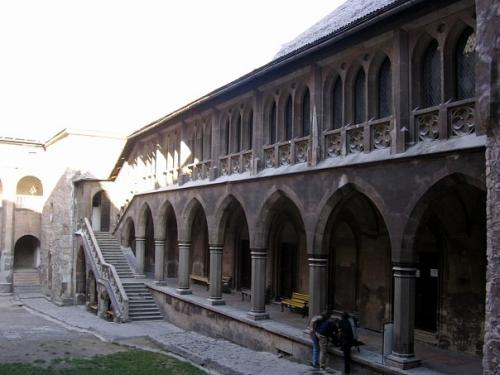 x_60e57531.jpg
