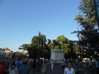 DSC01011.JPG