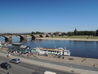 DSCN9566.JPG