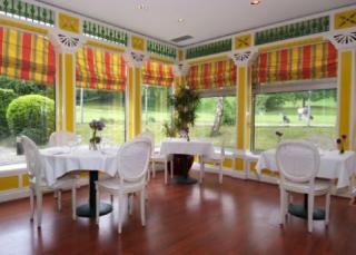 Quality-Hotel-Golf-Rosny-Sous-Bois-photos-Restaurant-Salle-De-Restaurant-Vue-Sur-Golf.JPEG