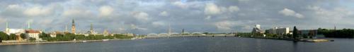 109 - Вид на Ригу с моста через р.Западная Двина.JPG