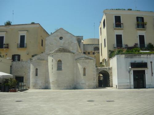 f12459520.jpg