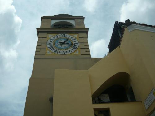 f6636864.jpg