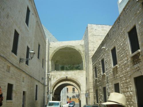 f12124672.jpg