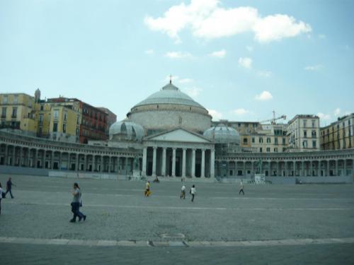 f9976768.jpg