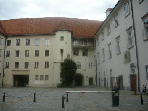 f19272448.jpg