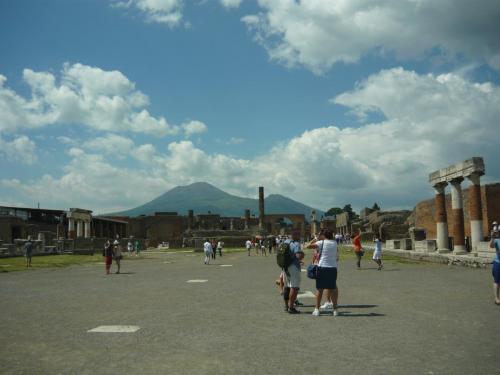 f8935424.jpg