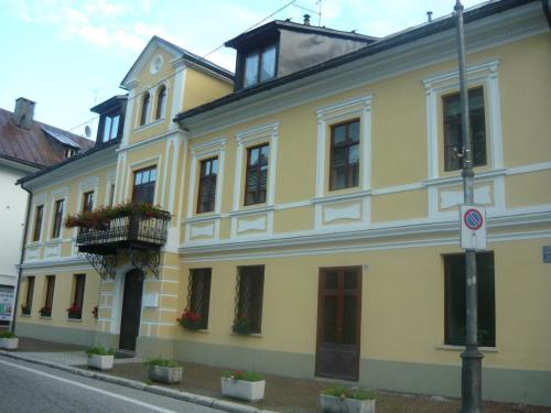 f1009984.jpg