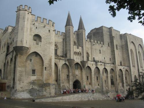 Palais-des-Papes-1.jpg