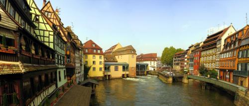 Petite_France_Strasbourg-1024x437.jpg