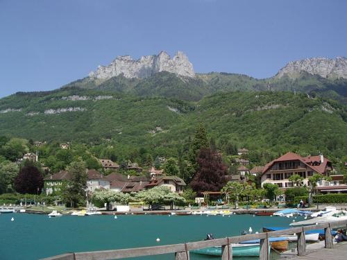 Lac_D&#39;Annecy-Talloires.jpg