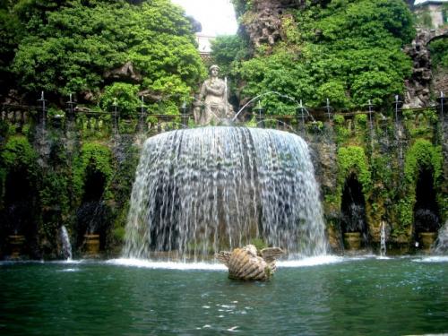World___Italy_Magnificent_fountain_in_Tivoli__Italy_063561_29.jpg