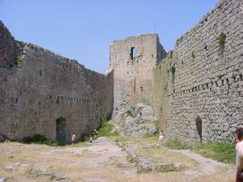 Montsegur - Interieur.jpg