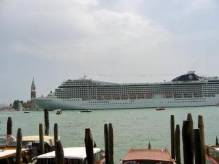 P1000909a.jpg