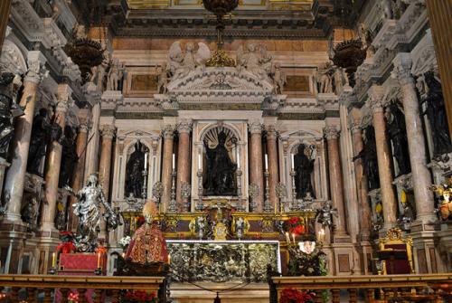 Duomo-di-San-Gennaro-di-Napoli-cappella-di-San-Gennaro.jpg