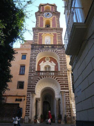 campanile_del_duomo_di_sorrento.jpg