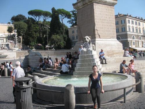 fontani-pliazza-del-Popolo.jpg