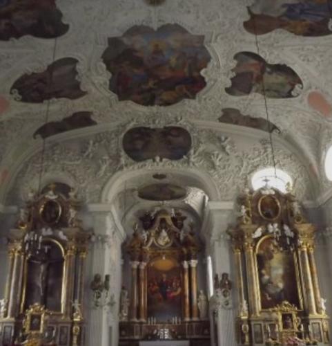 больничная церковь.jpg