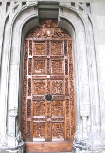 резная дверь 1.jpg