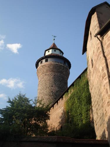 DSC01800 круглая башня.JPG