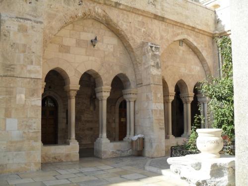 089_10.11.18_13-19_Вифлеем_внутренний двор.JPG