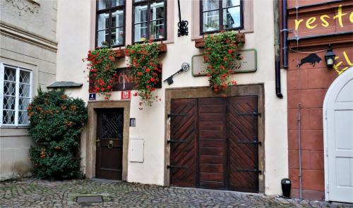 17.11.25_028_ресторан El Centro (Maltezske namesti 293-9).JPG