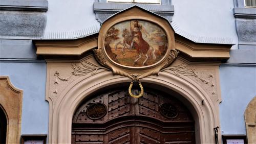 17.11.25_019_ул.Нерудова дом 34 (У золотой подковы).JPG