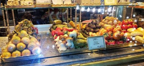 47_В Елисеевском магазине.jpg