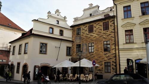 17.11.23_013_Старая градчанская ратуша.JPG