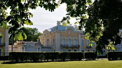 460_Петергоф_ Большой дворец.JPG