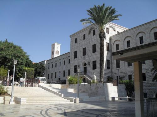 060_10.11.16_12-26_Назарет_Церковь Благовещения_внутренний двор.JPG