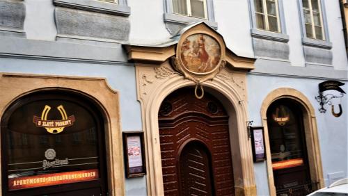 17.11.25_018_ул.Нерудова дом 34 (У золотой подковы).JPG