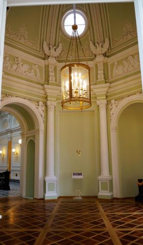 239_Ротонда под гербом.JPG