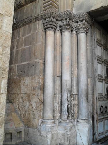 213_10.11.21_15-01_Иерусалим_вход в Храм Гроба Господня.JPG