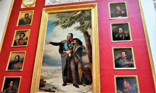 305_Военная галерея 1812г.JPG