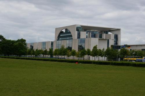 14.05.11_176_Берлин_Канцелярия Меркель.JPG