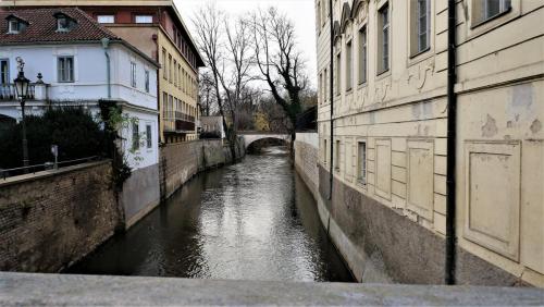 17.11.25_043_На мосту Влюбленных.JPG