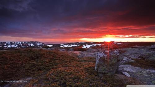 frizzing_sunset_at_serra_da_estrela_portugal-wallpaper-1920x1080.jpg